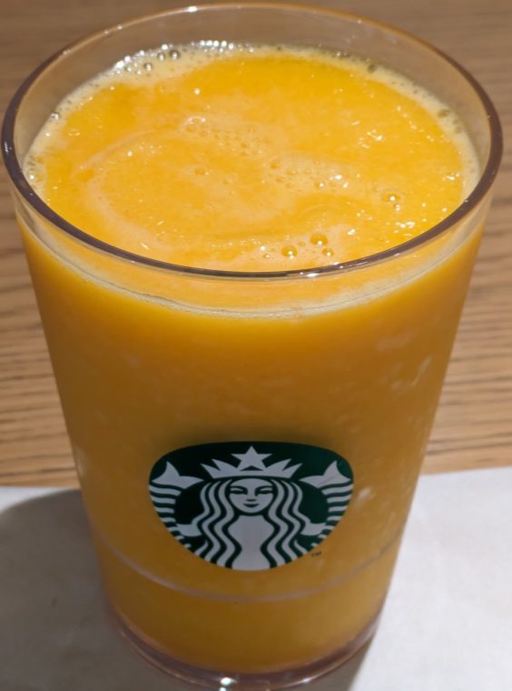 マンゴーパッションティーフラペチーノ